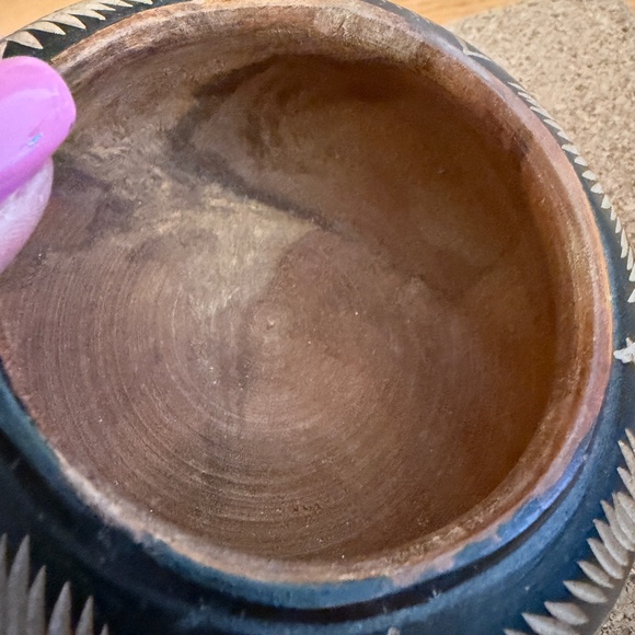 Black Wood Hand Carved Container, Bowl with Lid Carved Design African Inspired - Picture 10 of 12